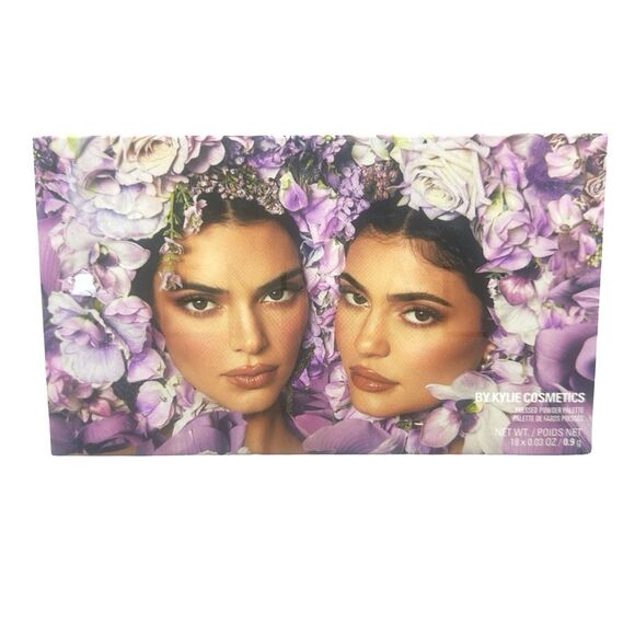 Kendall x Kylie Cosmetics Limited Edition Pressed Powder Palette - 0.03 oz x 18 - Picture 2 of 4